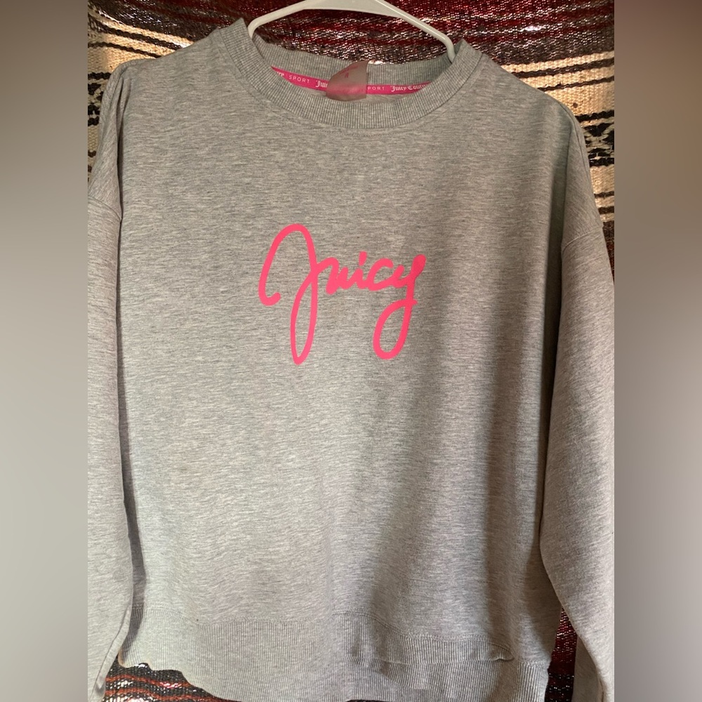 Woman’s sweatshirt